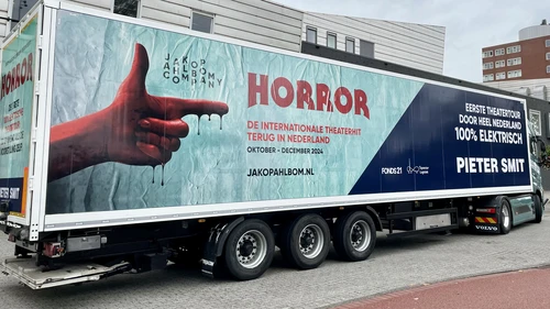 Trailer bij het loading dock van de Meervaart